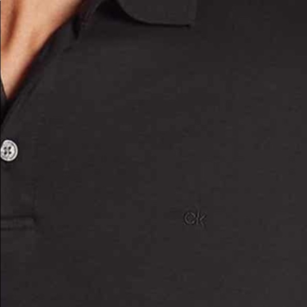 CALVIN KLEIN LIQUID SOFT TOUCH HIDING LOGO